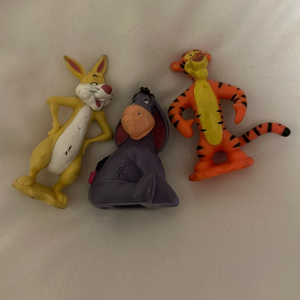 winnie the pooh figures